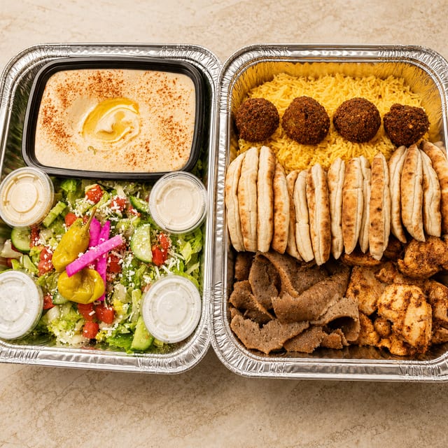 SMALL FAMILY MEAL (Serves 4-5 People).